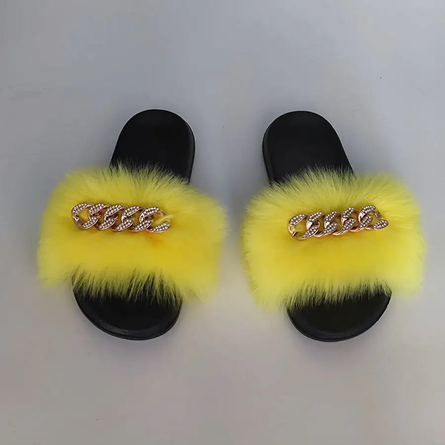 Chanclas con Plumas y Cadena