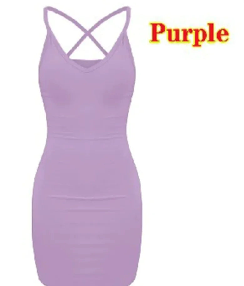 Vestido Halter con Tirantes y Detalle Hueco
