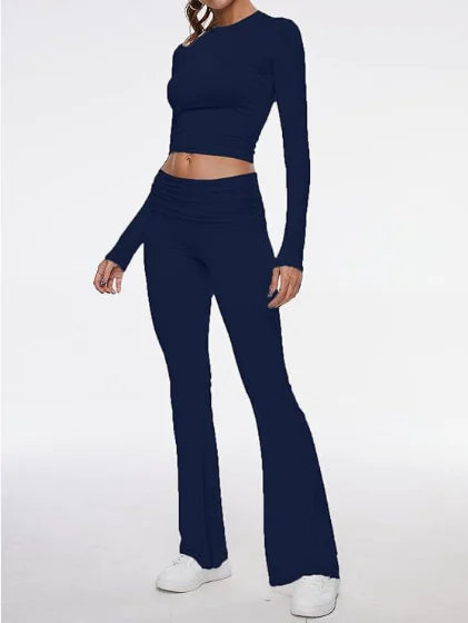Conjunto de Pantalones Campana y Top de Cuello Redondo