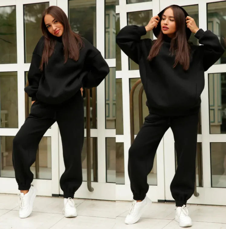 Conjunto de Suéter con Capucha y Pantalones