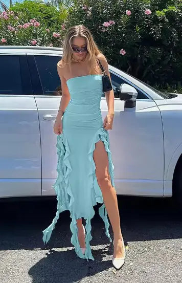 Vestido Strapless Elegante con Flecos