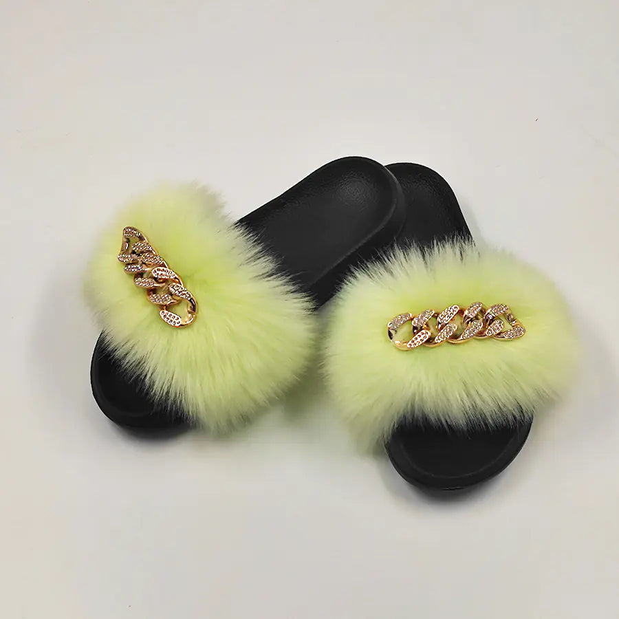 Chanclas con Plumas y Cadena