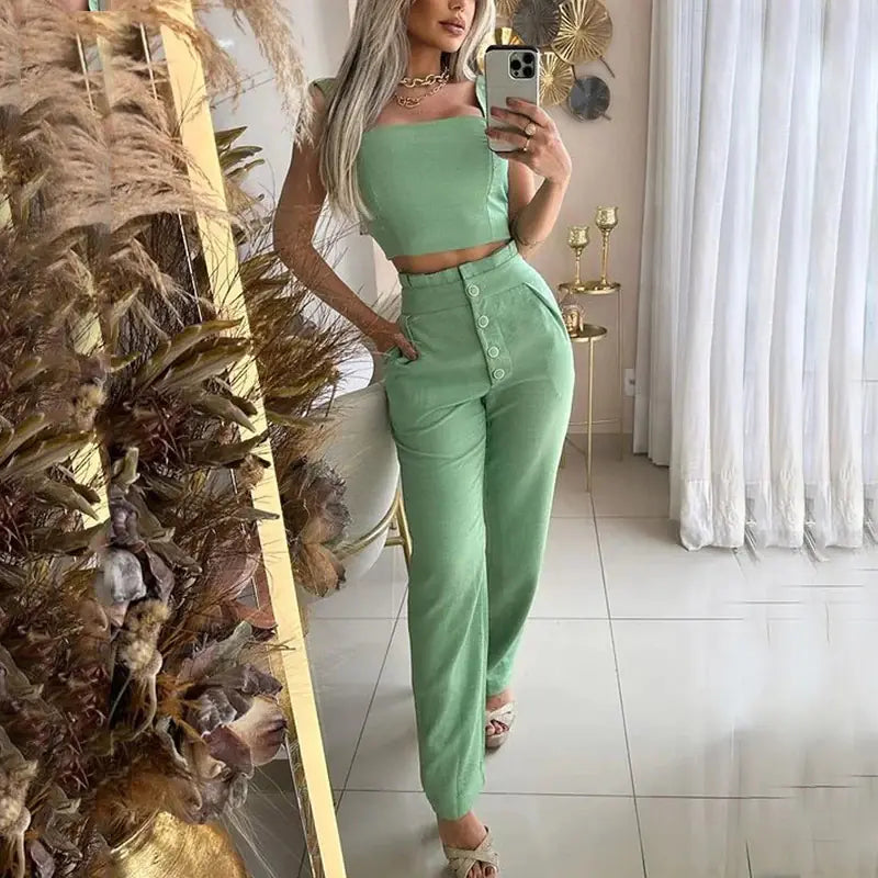 Conjunto de Top Corto y Pantalones de Cintura Alta