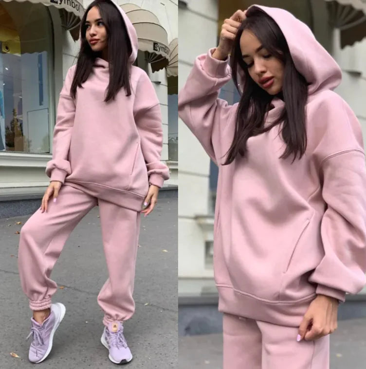 Conjunto de Suéter con Capucha y Pantalones