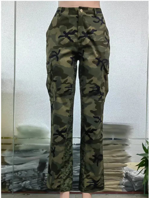 Pantalones Cargo Camuflados de Corte Recto y Cintura Alta