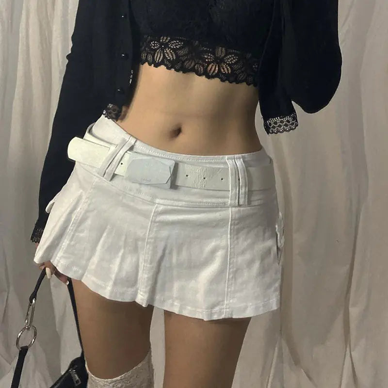 Falda Plisada de Mezclilla para un Look Elegante