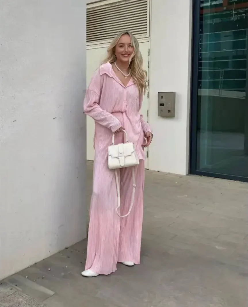 Conjunto de Dos Piezas Seda Efecto – Top y Pantalón Plisado