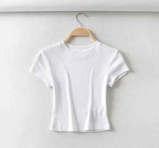 Top Corto con Cuello Redondo y Ajuste Slim