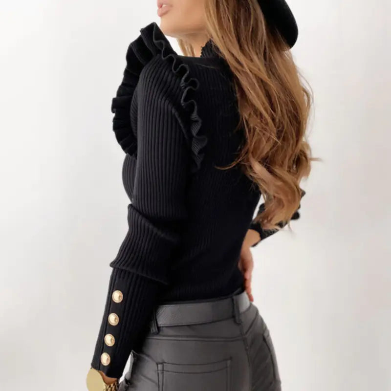 Suéter Tejido de Cuello Alto – Detalles con Volantes