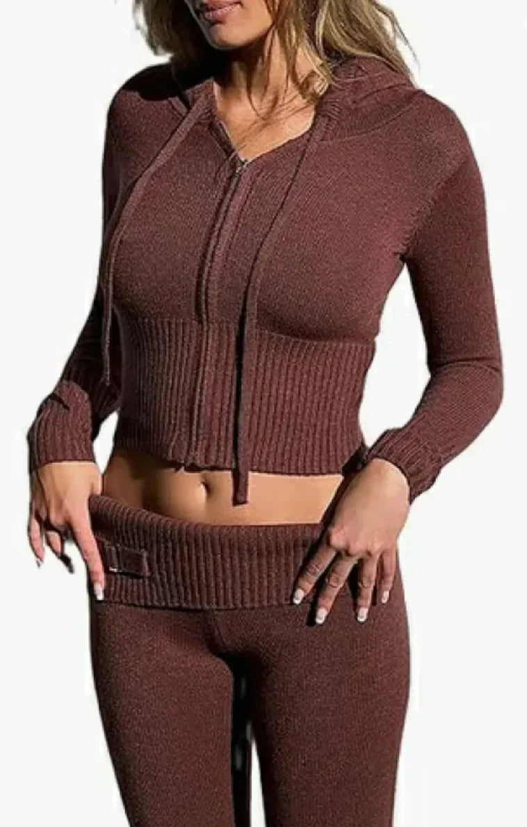 Conjunto de Traje con Capucha de Punto