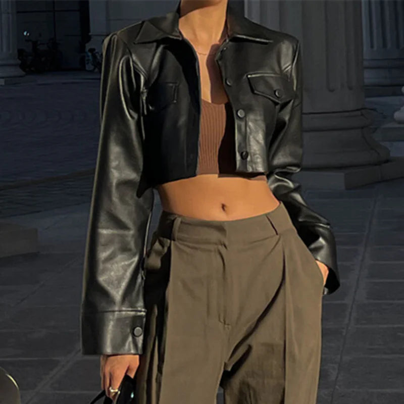 Chaqueta Cropped de Cuero Sintético