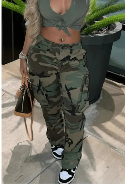 Pantalones Cargo Camuflados de Corte Recto y Cintura Alta