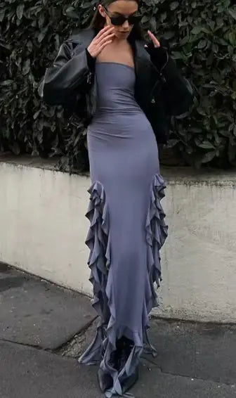 Vestido Strapless Elegante con Flecos