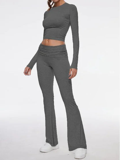 Conjunto de Pantalones Campana y Top de Cuello Redondo