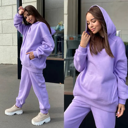 Conjunto de Suéter con Capucha y Pantalones