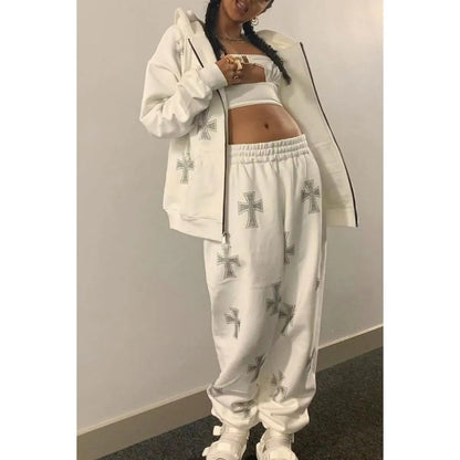 Conjunto de Dos Piezas con Diseño de Cruz