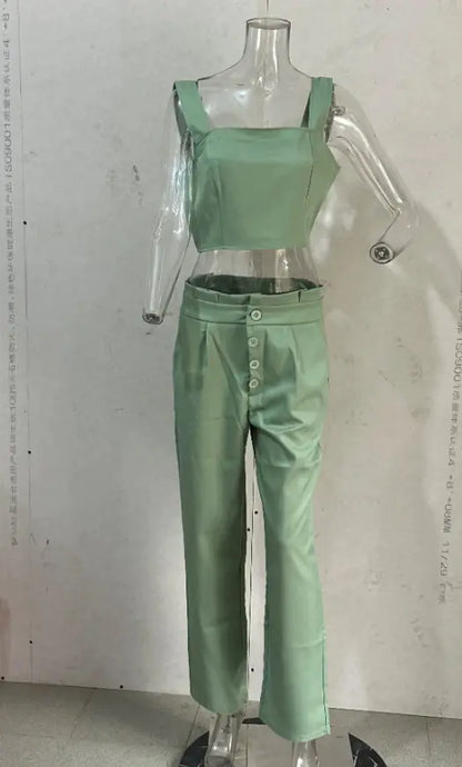 Conjunto de Top Corto y Pantalones de Cintura Alta