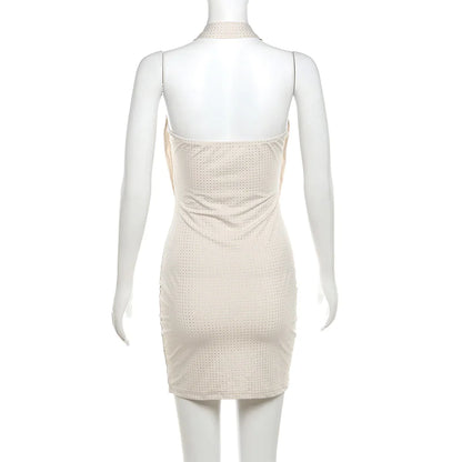 Vestido Ceñido Halter Sin Espalda