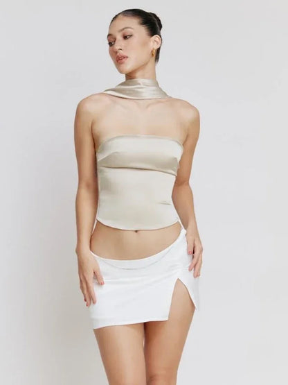 Tops Cortos de Satén Sin Espalda con Cuello Halter
