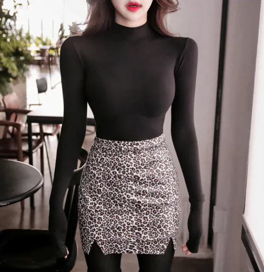 Top Corto con Cuello Medio-Alto